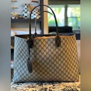 Gucci reversible leather tote